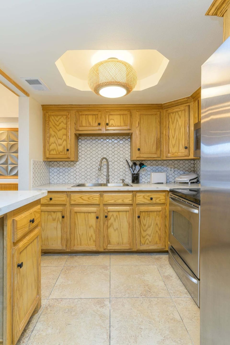 Condo, 1 Bedroom | Private kitchen | Fridge, oven, coffee/tea maker, toaster
