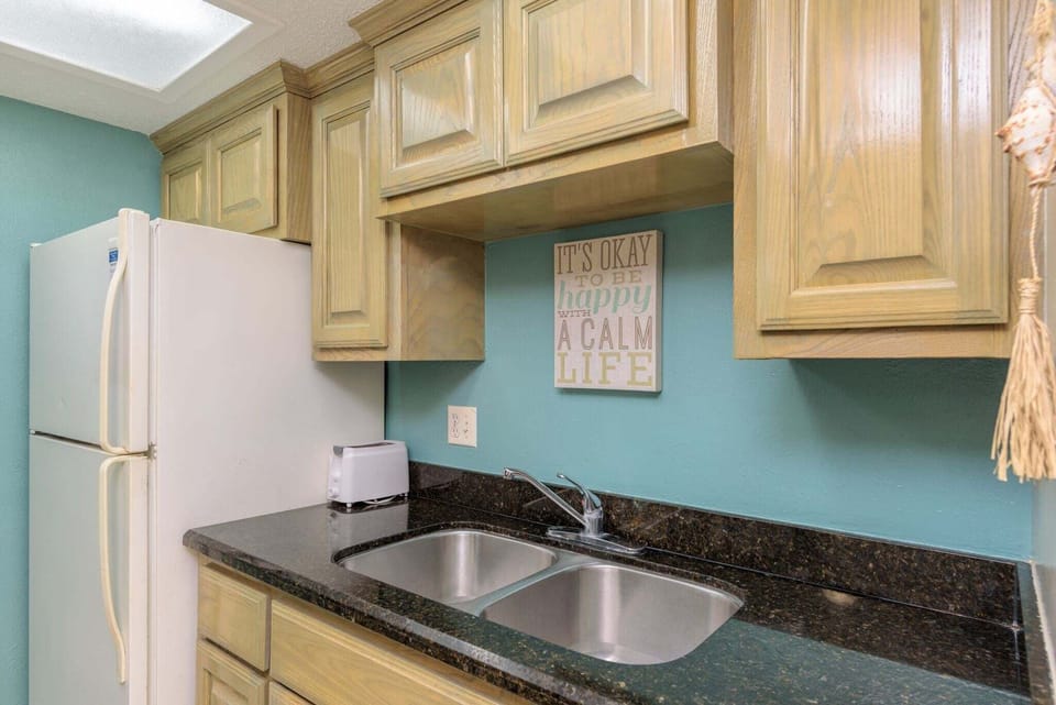 Condo, 1 Bedroom | Interior