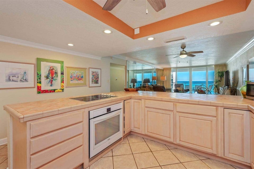 Condo, 2 Bedrooms | Private kitchen | Coffee/tea maker, fridge, oven, toaster