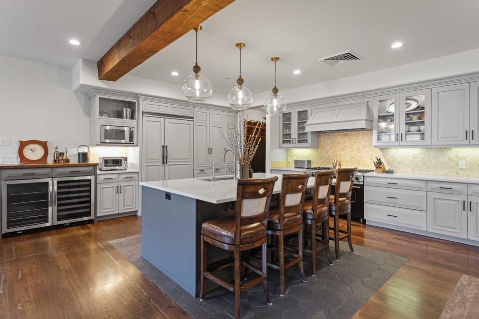 Condo, 4 Bedrooms | Private kitchen | Coffee/tea maker, fridge, oven, toaster