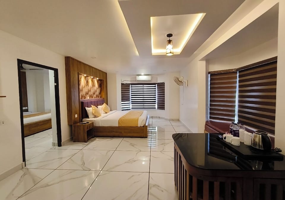 Superior Twin Room | Hypo-allergenic bedding, desk, laptop workspace, soundproofing