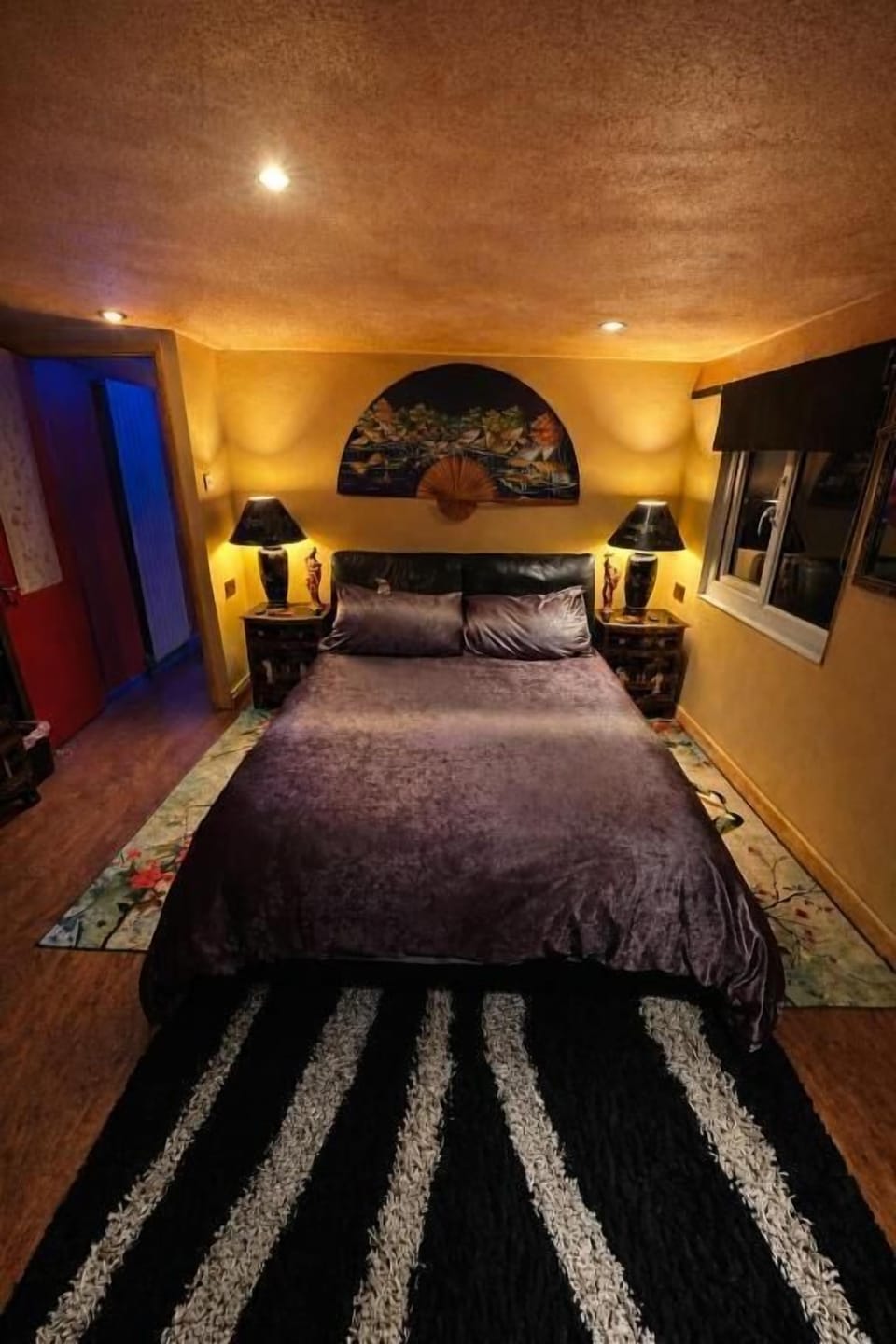 Iron/ironing board, free WiFi