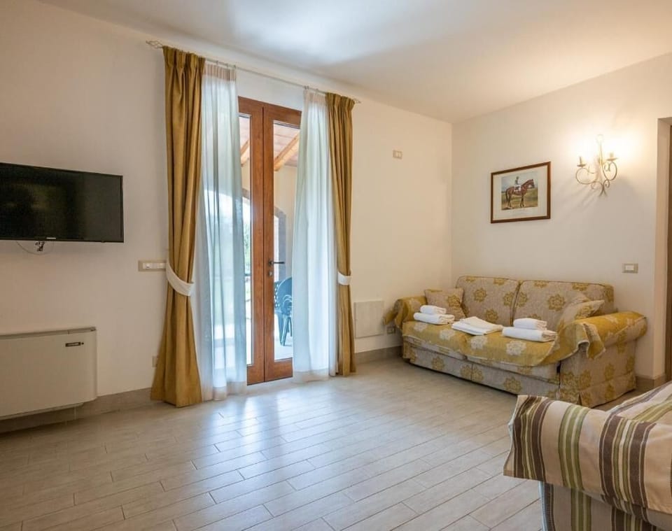 Suite | Living area