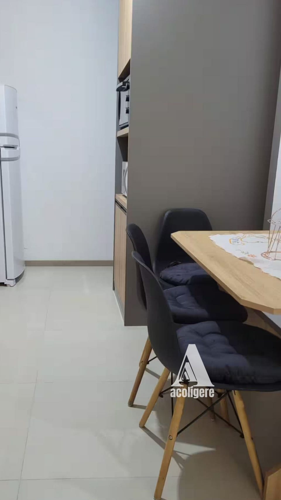 Comfort Apartment | Dining