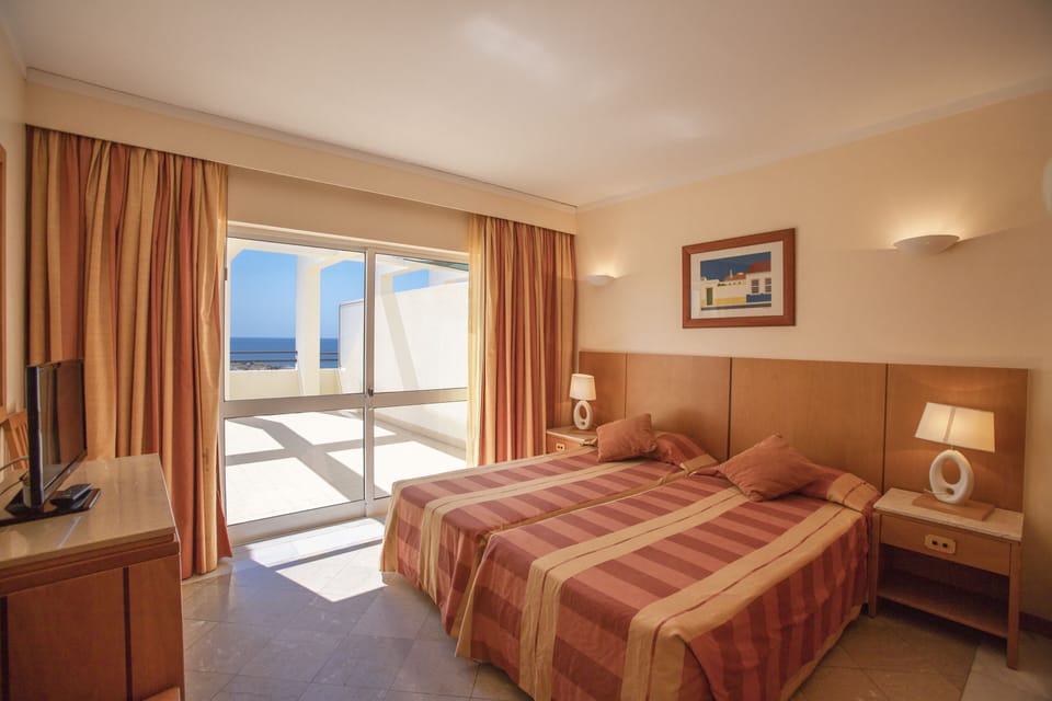 Family Suite, Sea View | Hypo-allergenic bedding, blackout drapes, soundproofing