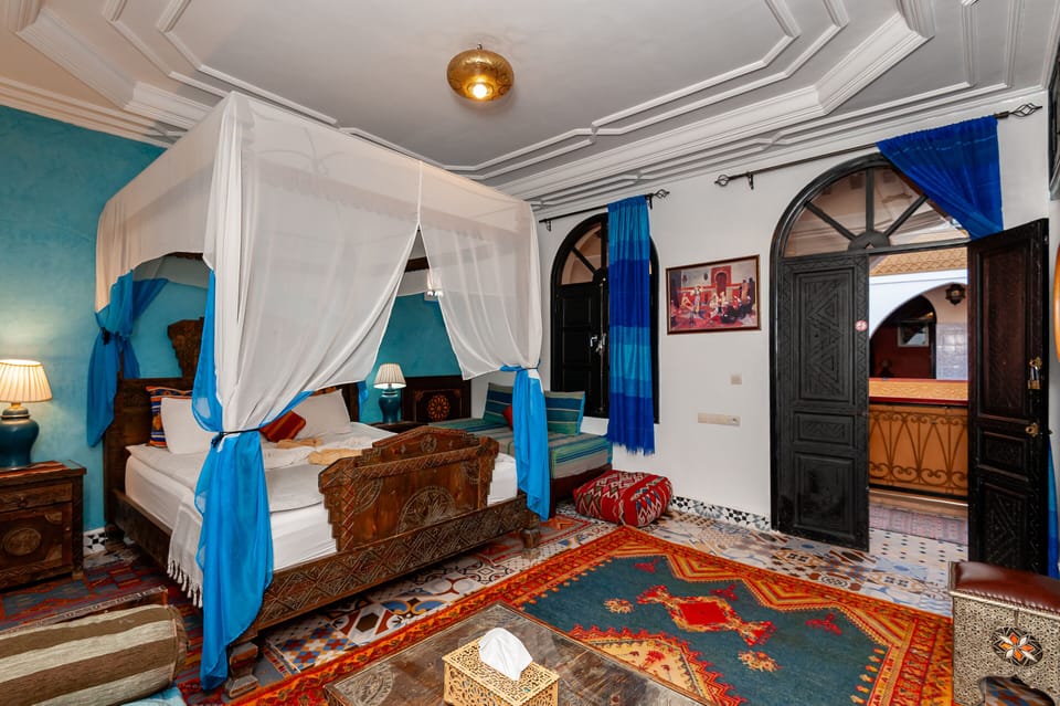 Premium bedding, down comforters, minibar, in-room safe