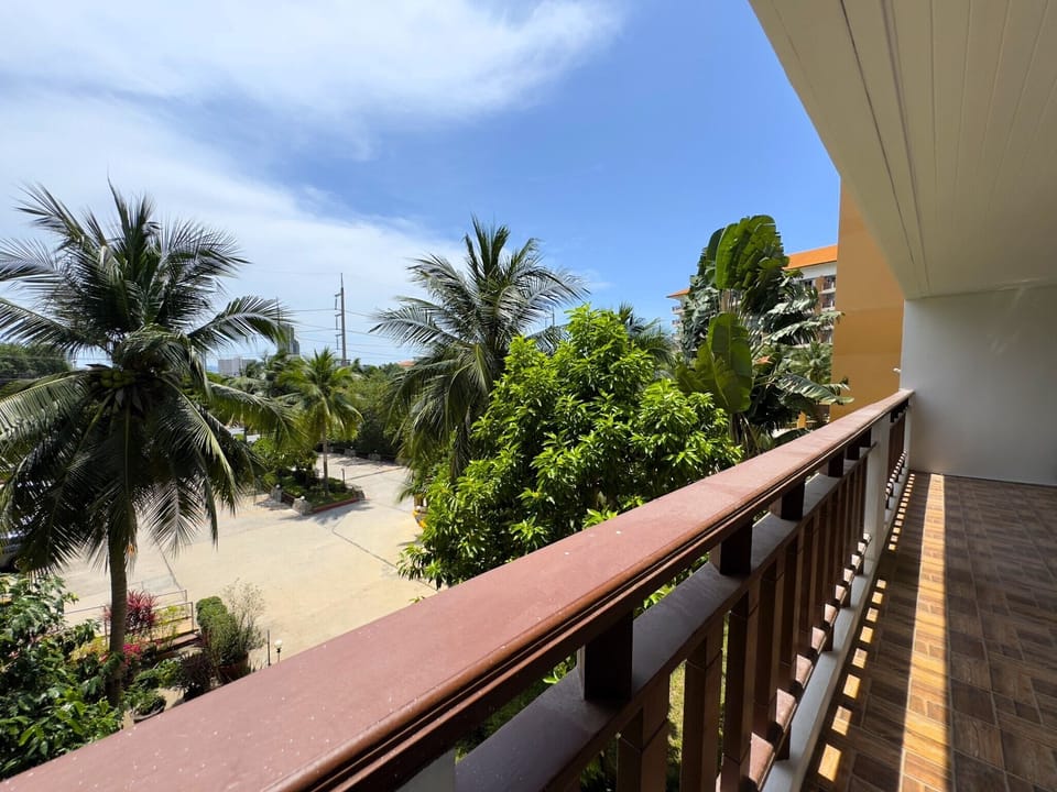 Condo, 2 Bedrooms, Smoking, Balcony | Balcony