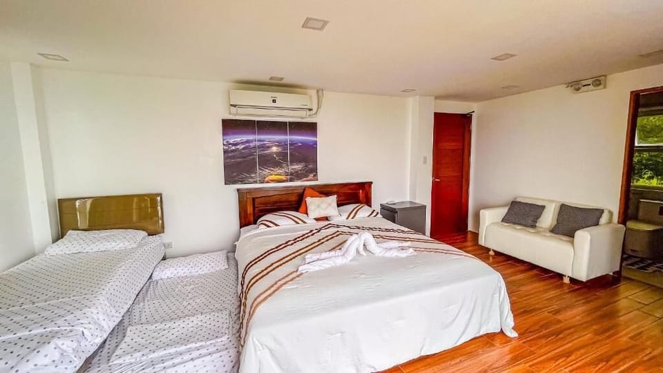 Villa, 2 Bedrooms, Balcony, City View | Individually furnished, free WiFi, bed sheets