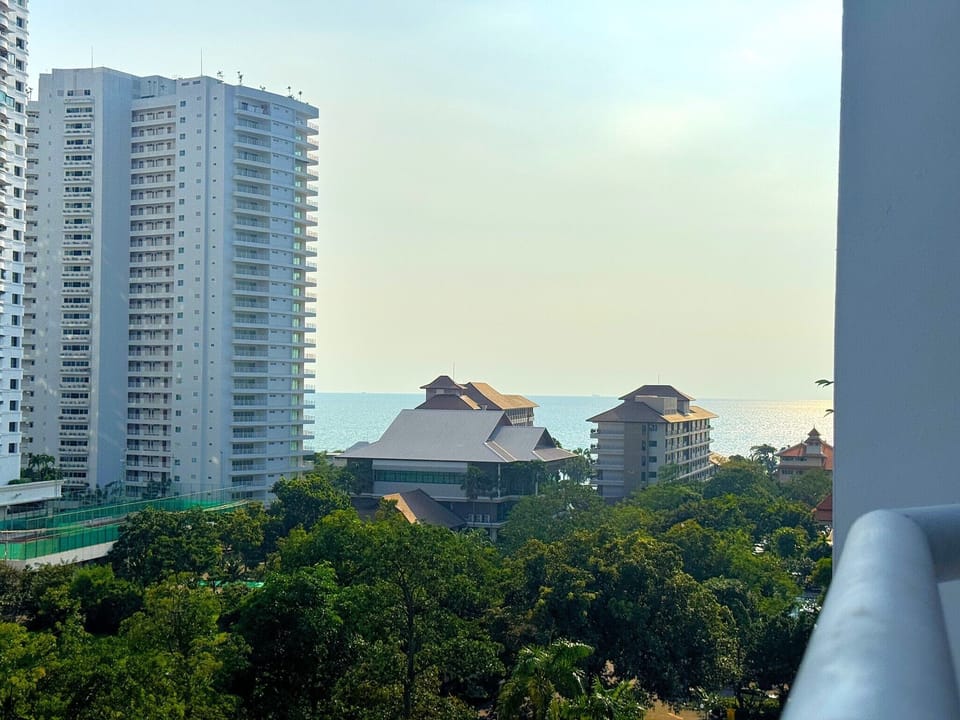 Apartment, 1 Bedroom, Smoking, Balcony | Property grounds