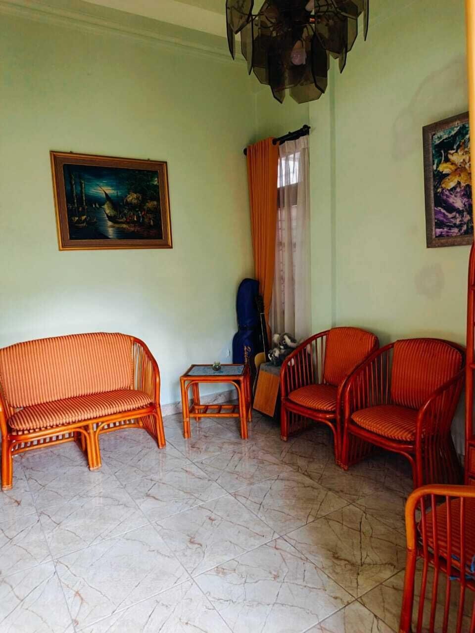 Classic House, 3 Bedrooms | Living area