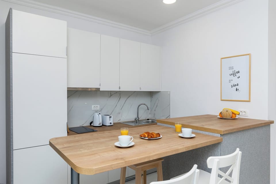 Apartment (0 Bedroom) | Interior