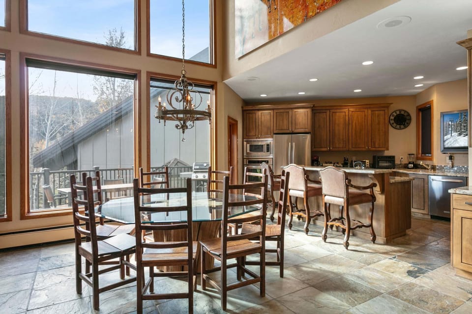 Condo, 4 Bedrooms | Dining