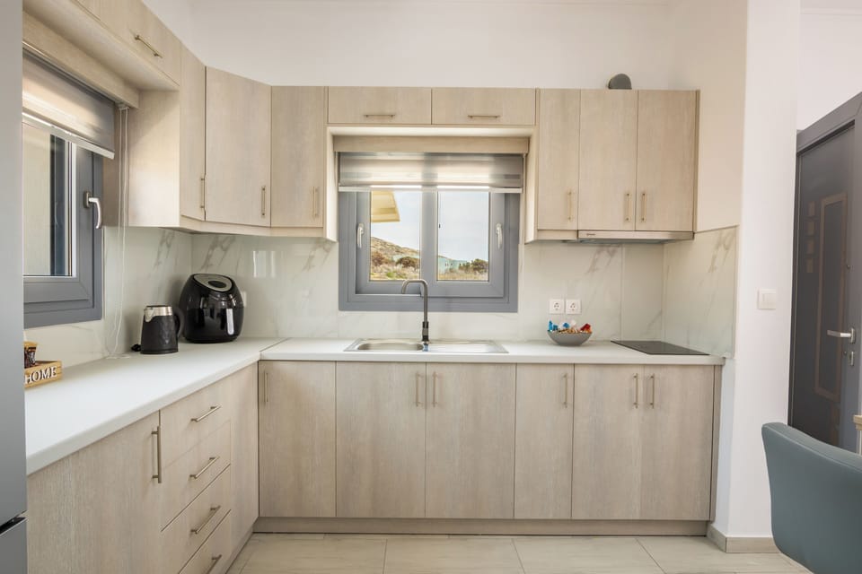 Family Villa | Private kitchen | Toaster