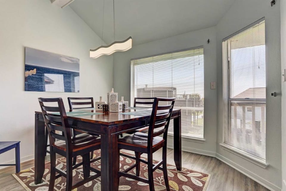 Townhome, Multiple Beds, Balcony (Shipwrecked Getaway) | Dining