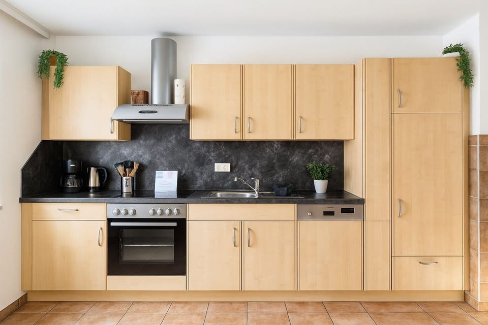 Superior Apartment, Mountain View | Private kitchen | Full-size fridge, microwave, oven, stovetop