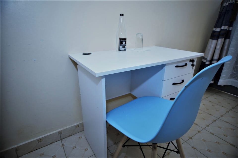 Business Apartment | Free WiFi, bed sheets