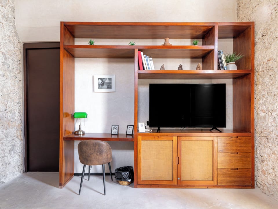 Family House, 2 Bedrooms, Private Pool | Living area