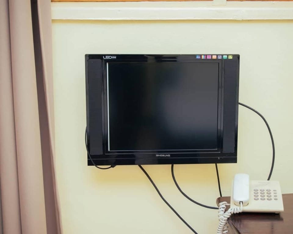 Comfort Single Room, Mountain View | Television