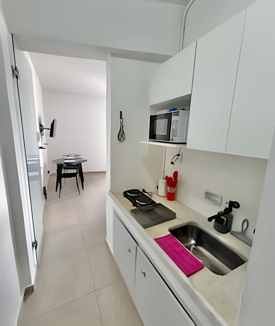 Basic Apartment | Private kitchen