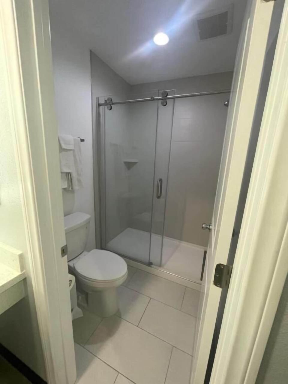 Shower, free toiletries, hair dryer, towels