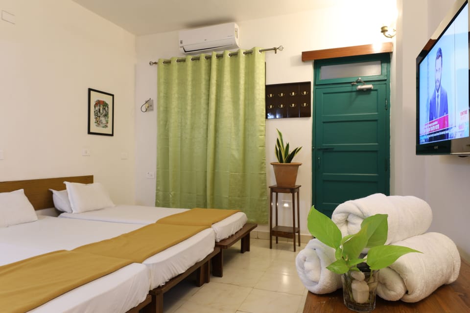 Deluxe Double Room, Balcony, City View | Free WiFi