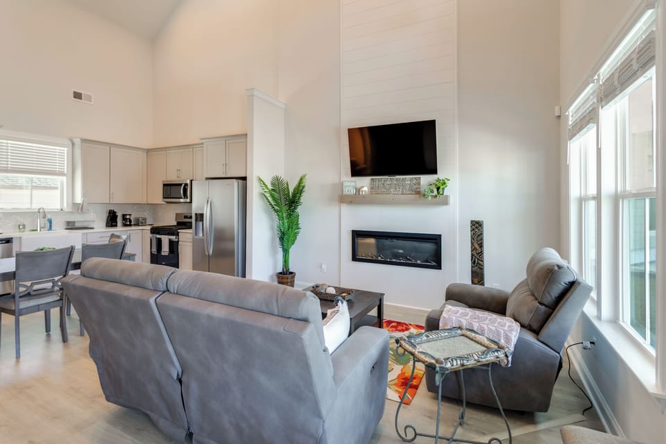 House (2 Bedrooms) | Interior