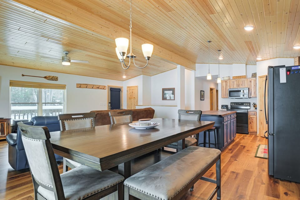 House (4 Bedrooms) | Interior