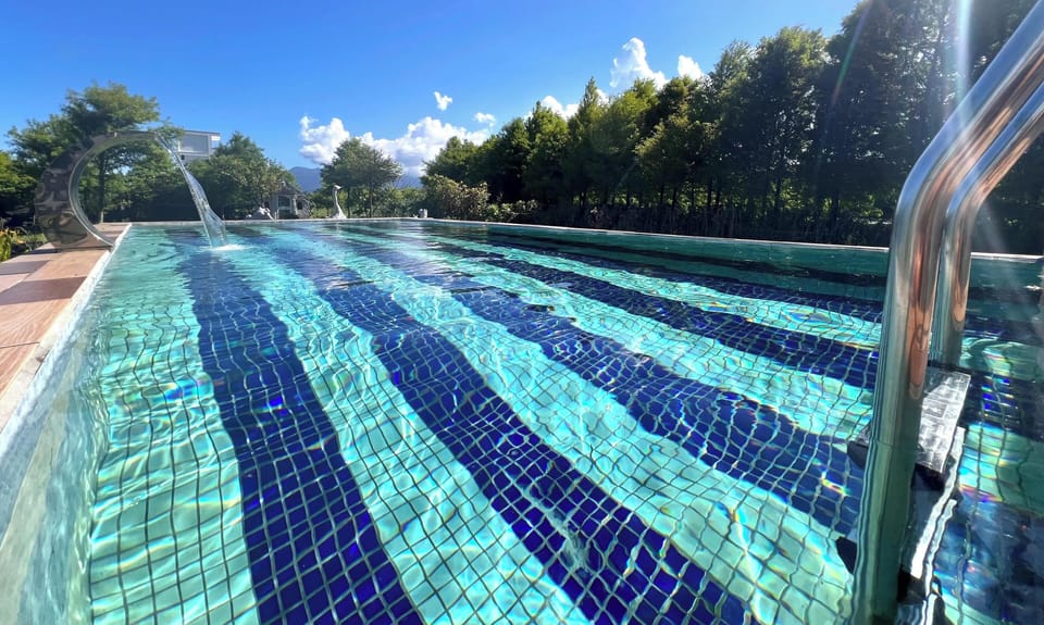 Seasonal outdoor pool, pool umbrellas, sun loungers