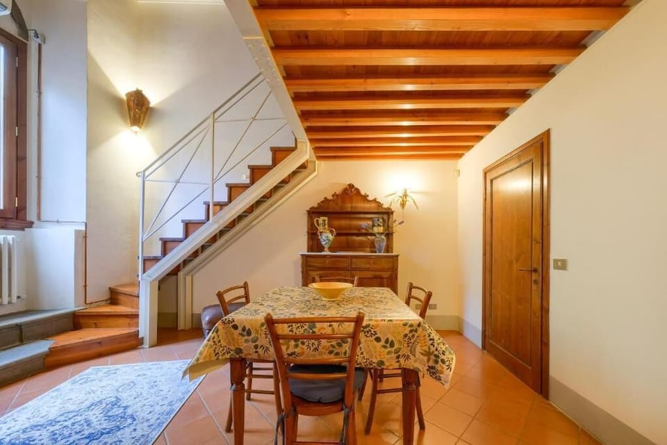 Comfort Apartment | Dining
