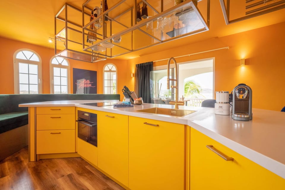 House | 9 bedrooms, Internet