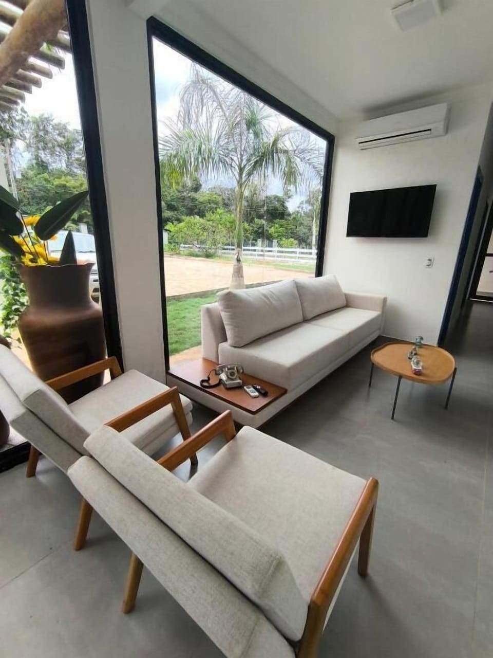 Comfort Double Room, Balcony, Courtyard View | Living area