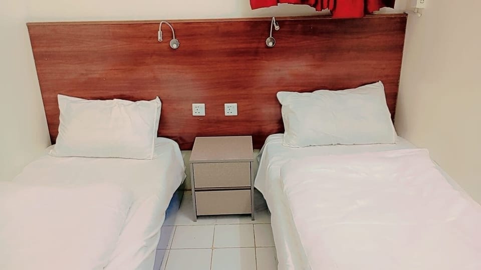 Classic Double Room, Accessible, Air conditioning | Egyptian cotton sheets, premium bedding, down comforters, pillowtop beds