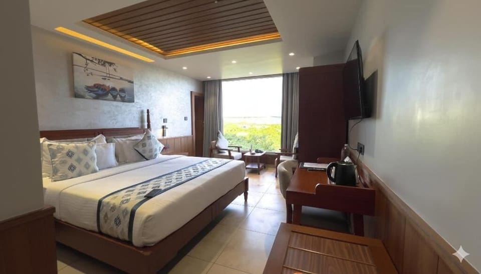 Executive Double or Twin Room, City View | Iron/ironing board, free WiFi