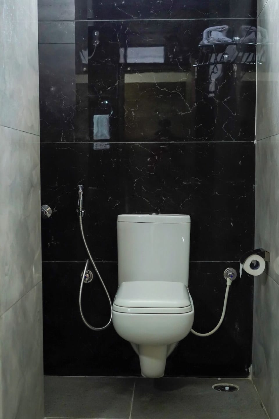 Shower, rainfall showerhead, towels, soap