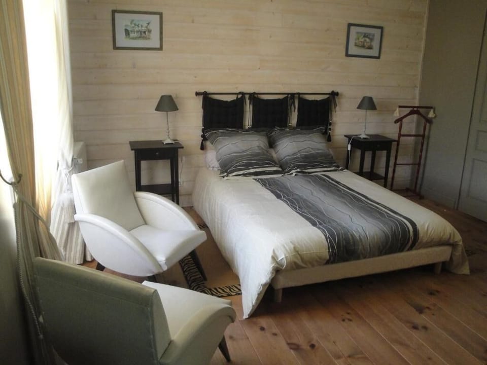 Blackout drapes, soundproofing, free WiFi, wheelchair access