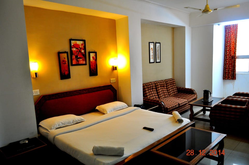AC Deluxe Room | WiFi (free)