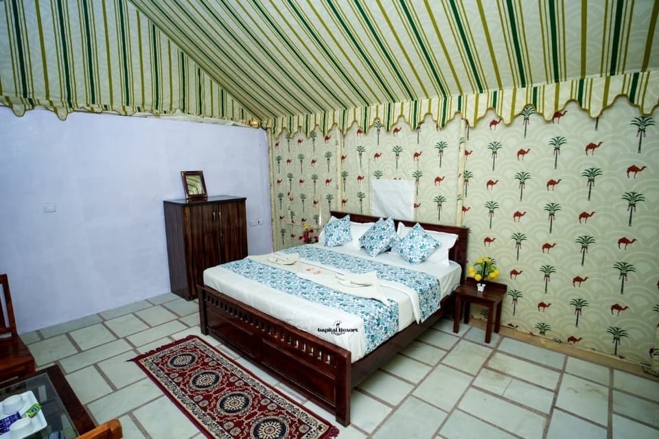Luxury Suite, Balcony, Desert View | In-room safe, desk