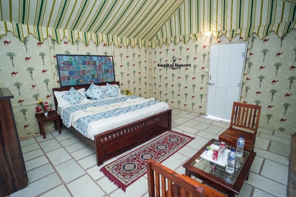 Luxury Suite, Balcony, Desert View | In-room safe, desk