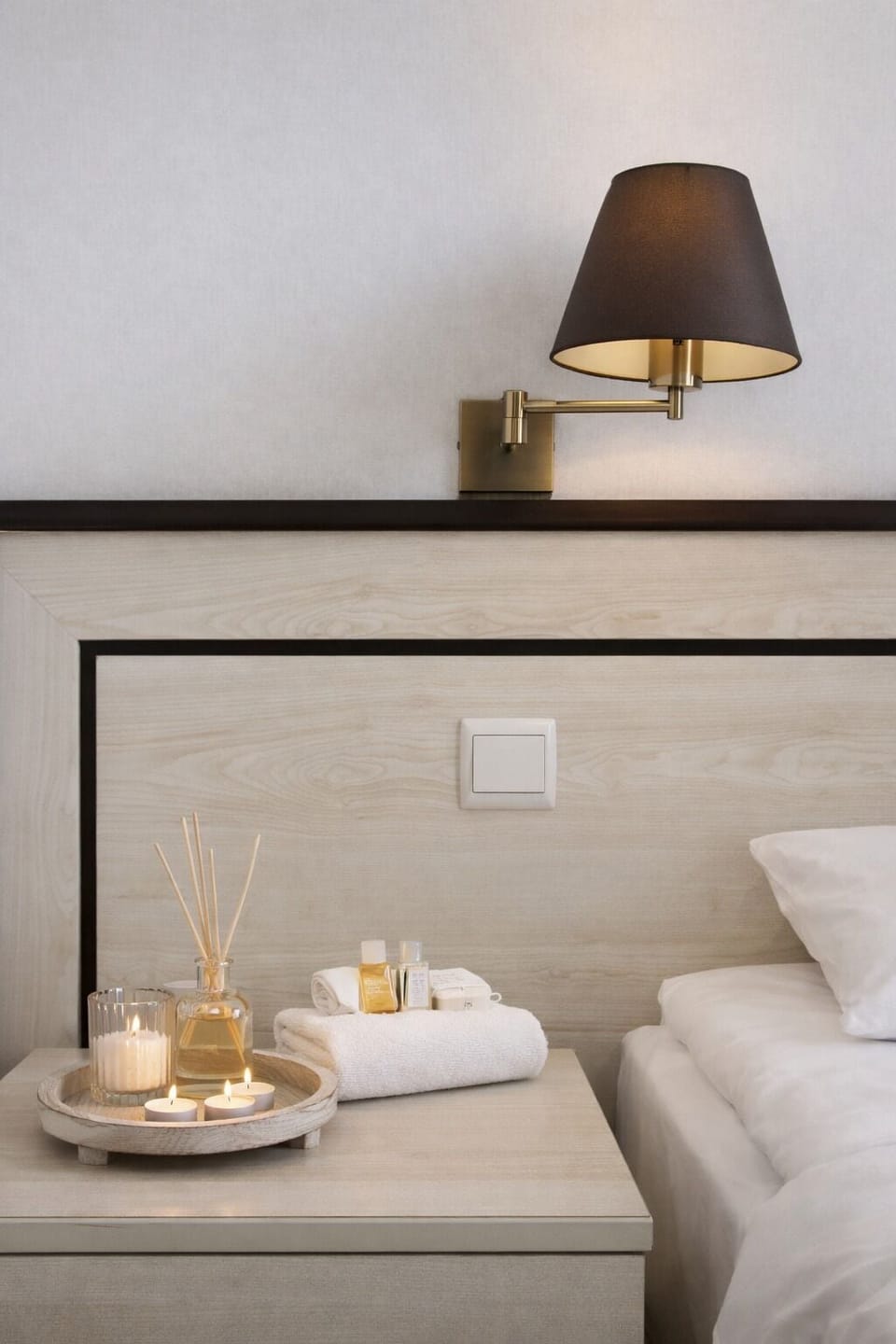 Basic Double Room | In-room safe, WiFi (free)
