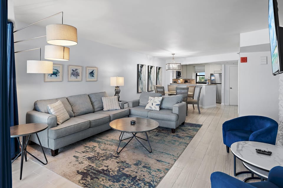 Condo, Multiple Beds (Beachside II #4260) | Living area