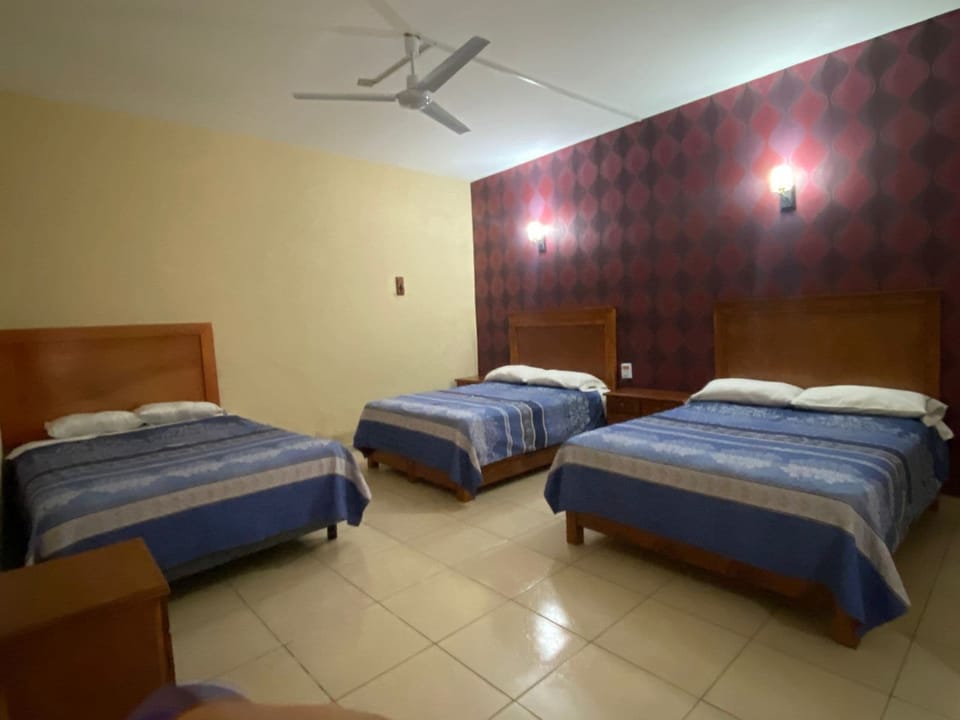 Family Triple Room | Desk, laptop workspace, free WiFi