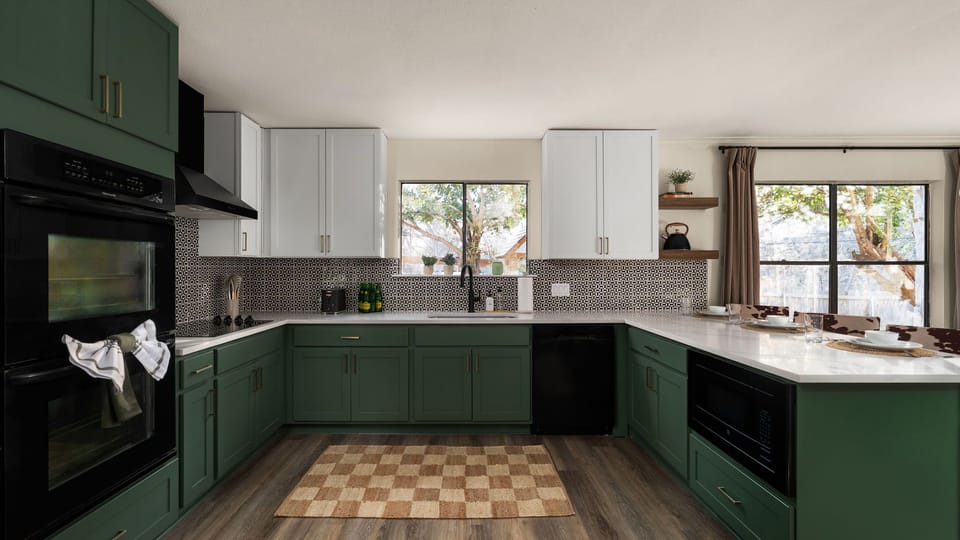 Luxury House | Private kitchen | Toaster