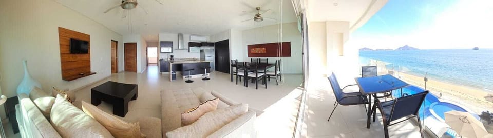 Departamento, 2 habitaciones, 1 balcon en sala, vista al océano | Private kitchen | Fridge, microwave, stovetop, blender