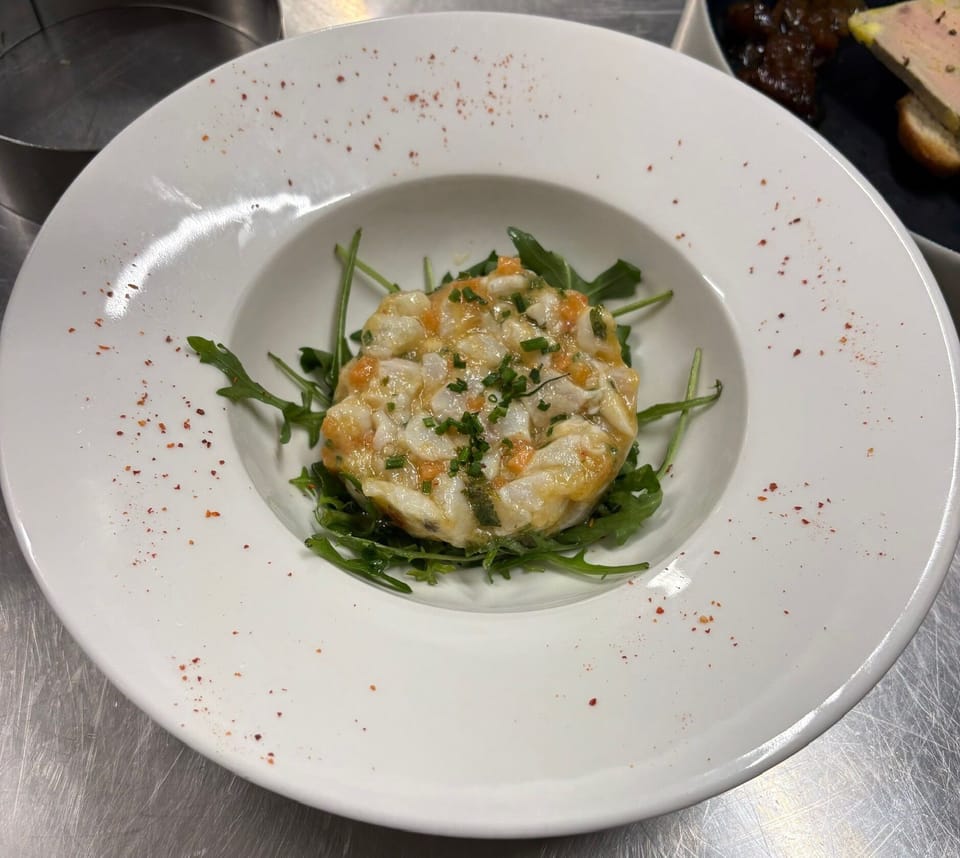 Lunch and dinner served