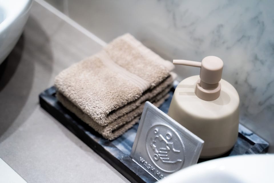 Bathroom amenities