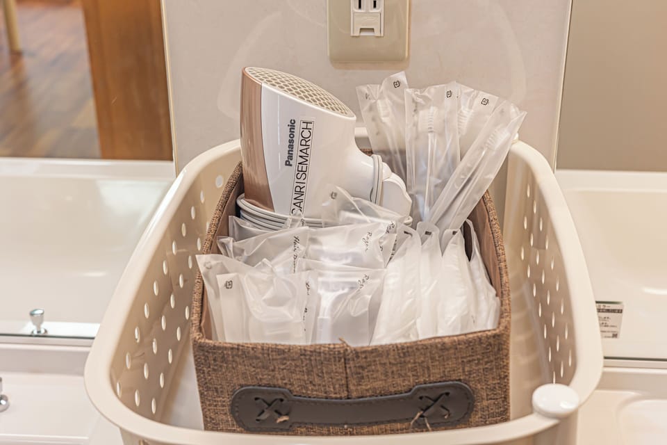 Bathroom amenities