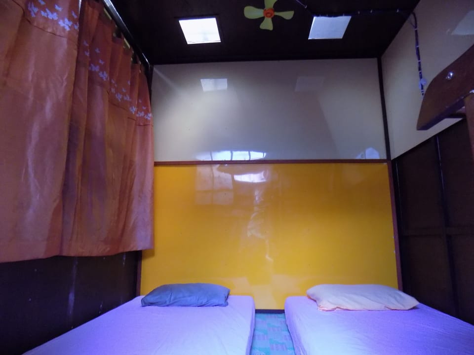 Shared Dormitory, Mixed Dorm