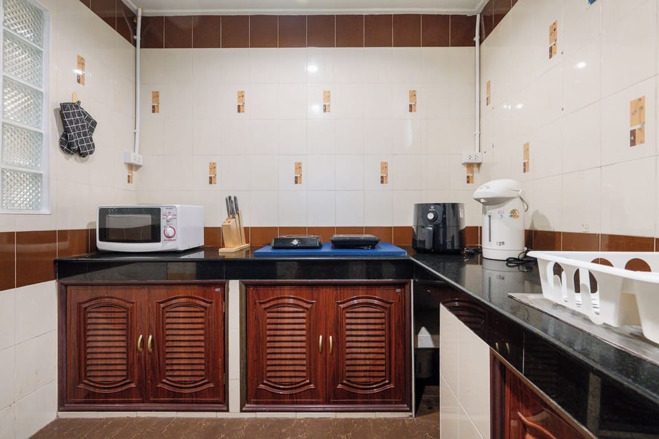 Family House | Shared kitchen