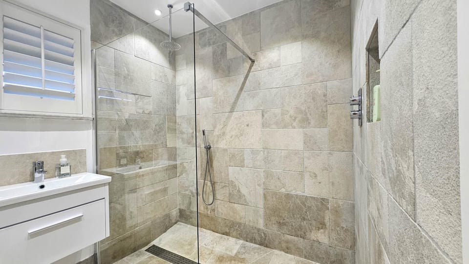 Y Llofft - 1 Bedroom Apartment - Llanrhidian Apartment in Wales