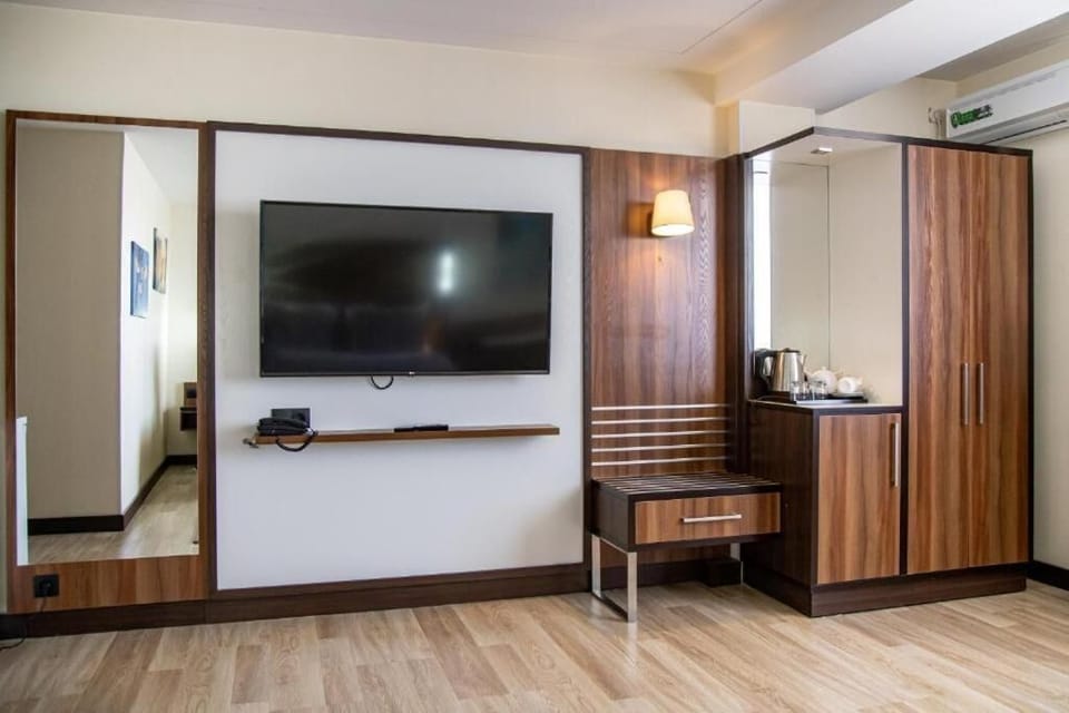 Suite, Sea View | Interior